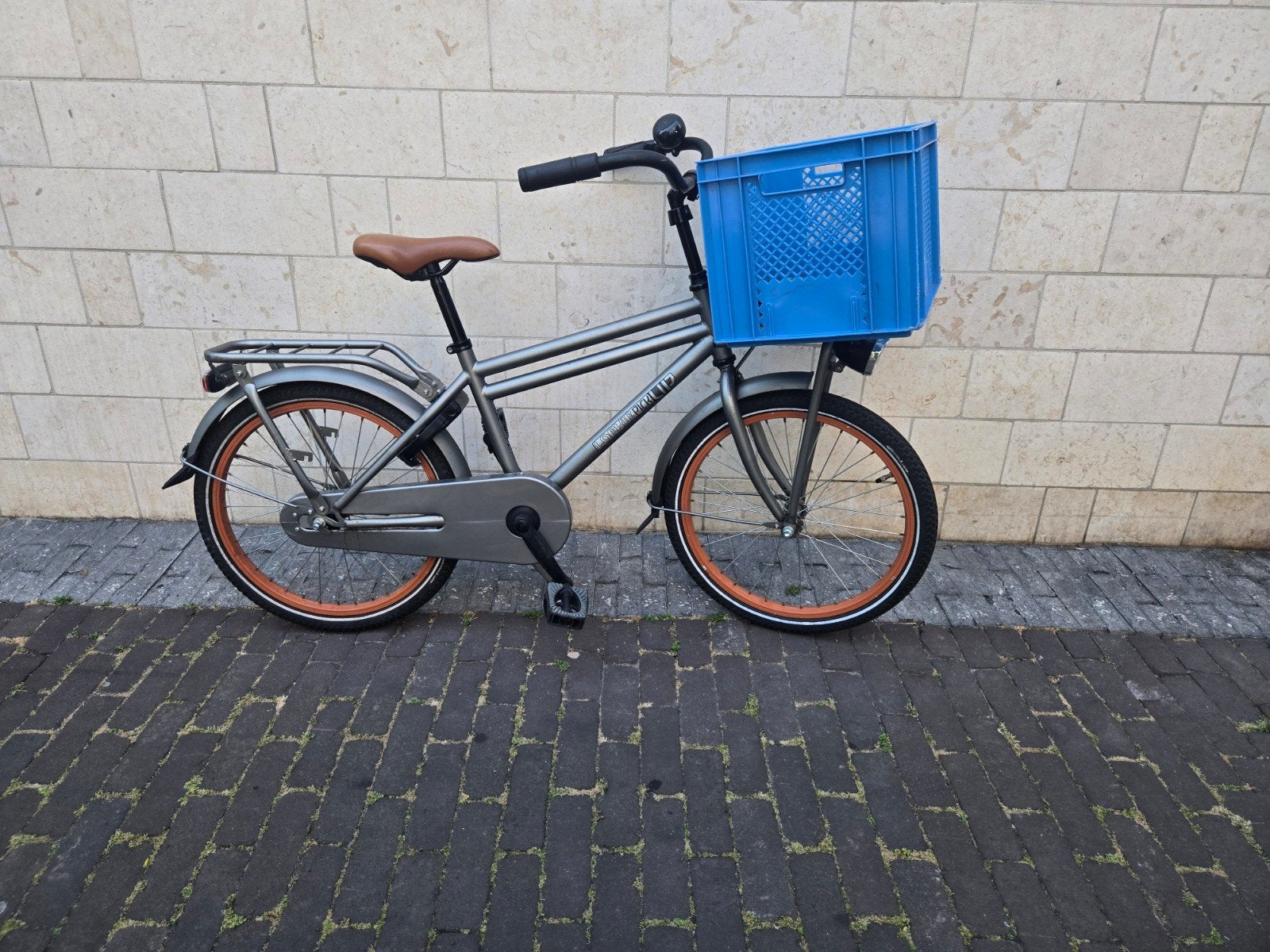 Loekie kinderfiets 18 Inch – in uitstekende staat, Terugtraprem, Heren, Zo goed als nieuw, Ophalen