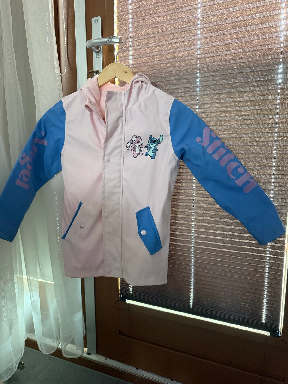 Leuke Stitch & Angel regenjas voor kinderen, Ophalen of Verzenden, Zo goed als nieuw, Jongen of Meisje