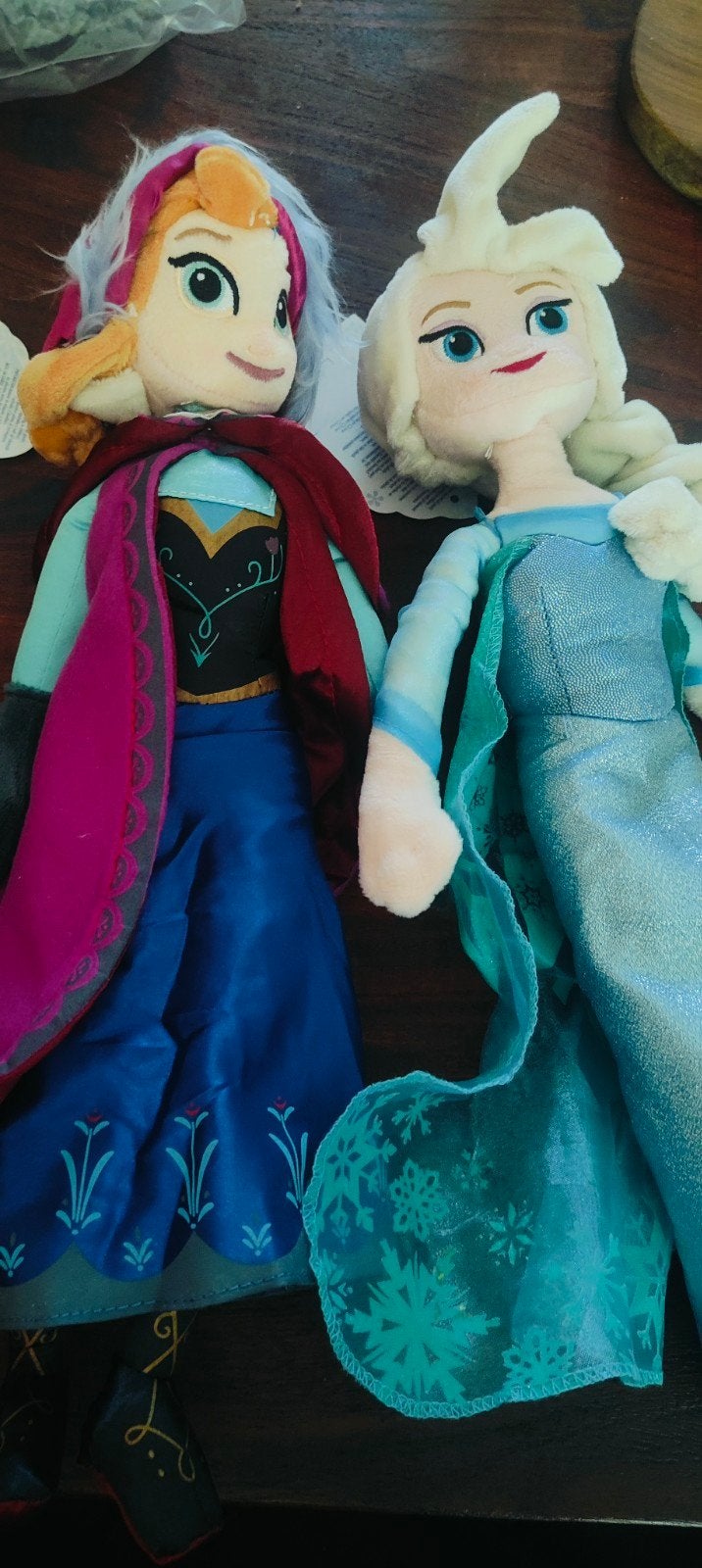 Frozen Elsa en Anna knuffelpoppen van de kermis, Disney, Overige typen, Ophalen of Verzenden, Met label