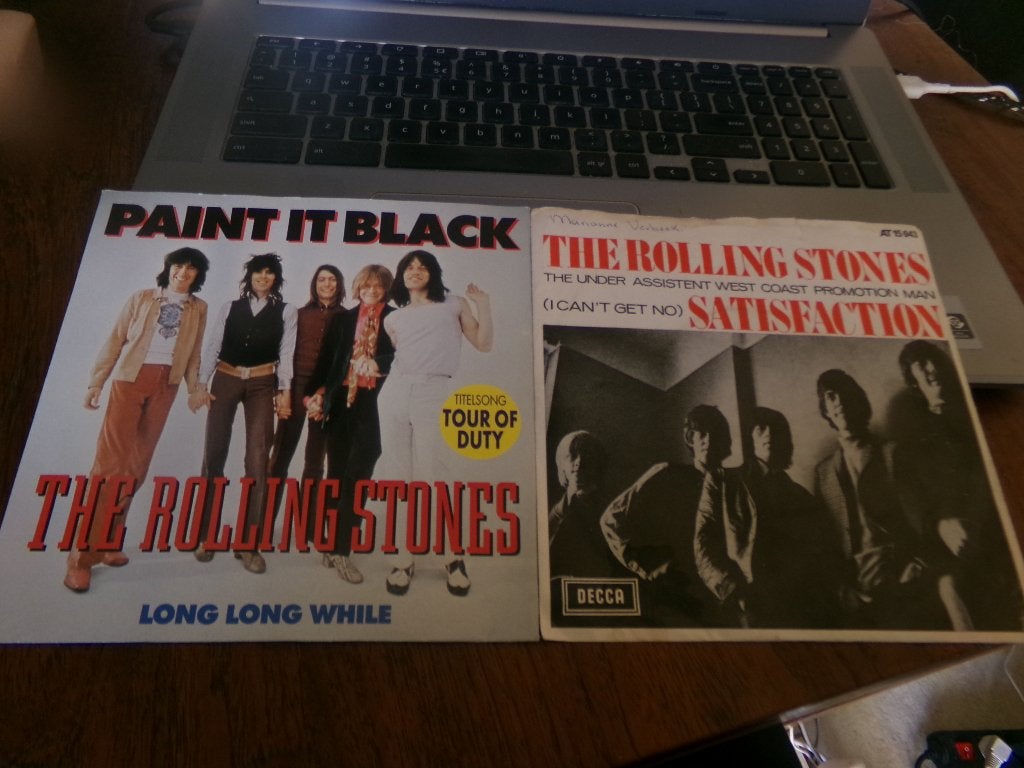 2 x Rolling Stones - Paint It Black / Satisfaction, Ophalen of Verzenden, Gebruikt, Pop