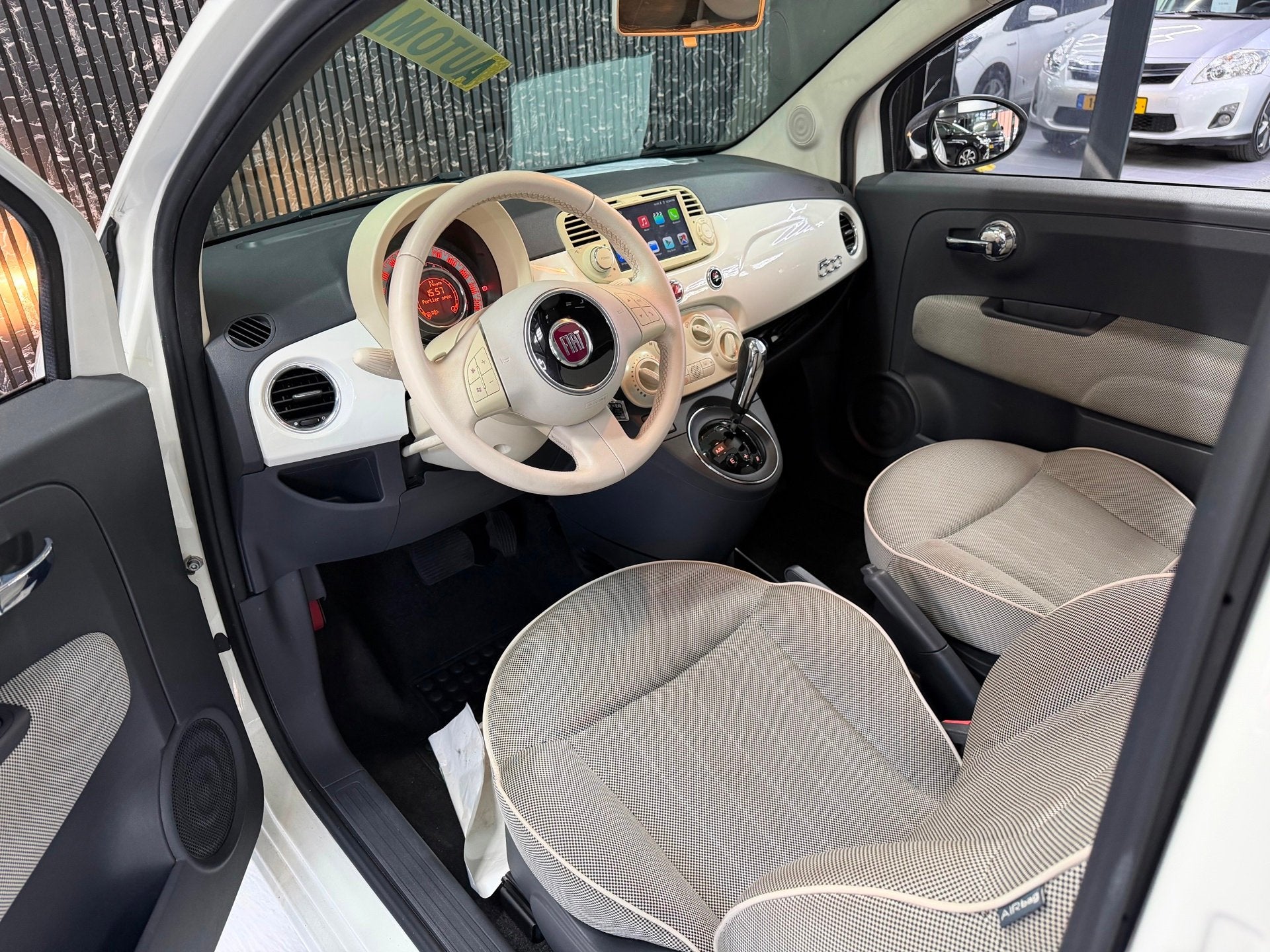 Fiat 500 1.2 Lounge Automaat | Pano | CarPlay | Airco, Auto's, Euro 5, Gebruikt, 1242 cc, 4 cilinders