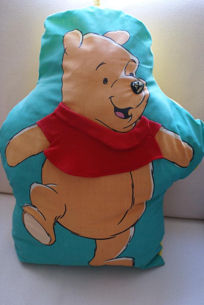 3D kussen Winnie the Pooh - Disney, Ophalen of Verzenden, Nieuw, Kleed of Kussen
