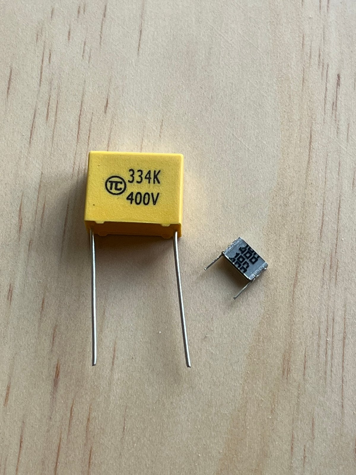 Vervangende condensators voor Thorens platenspeler motoren, Audio, Tv en Foto, Platenspelers, Ophalen of Verzenden, Nieuw, Platenspeler-onderdeel