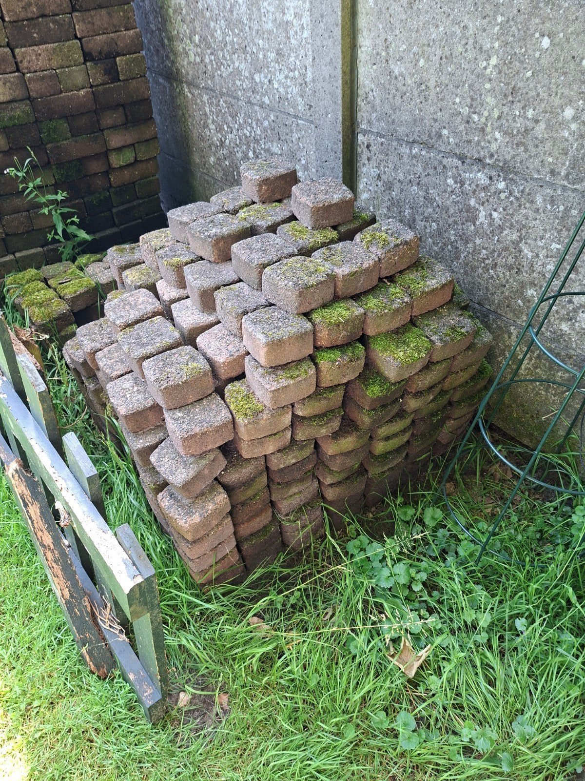 Gebruikte betonnen cirkelbestrating, Tuin en Terras, Ophalen, Gebruikt, Klinkers, 10 m² of meer