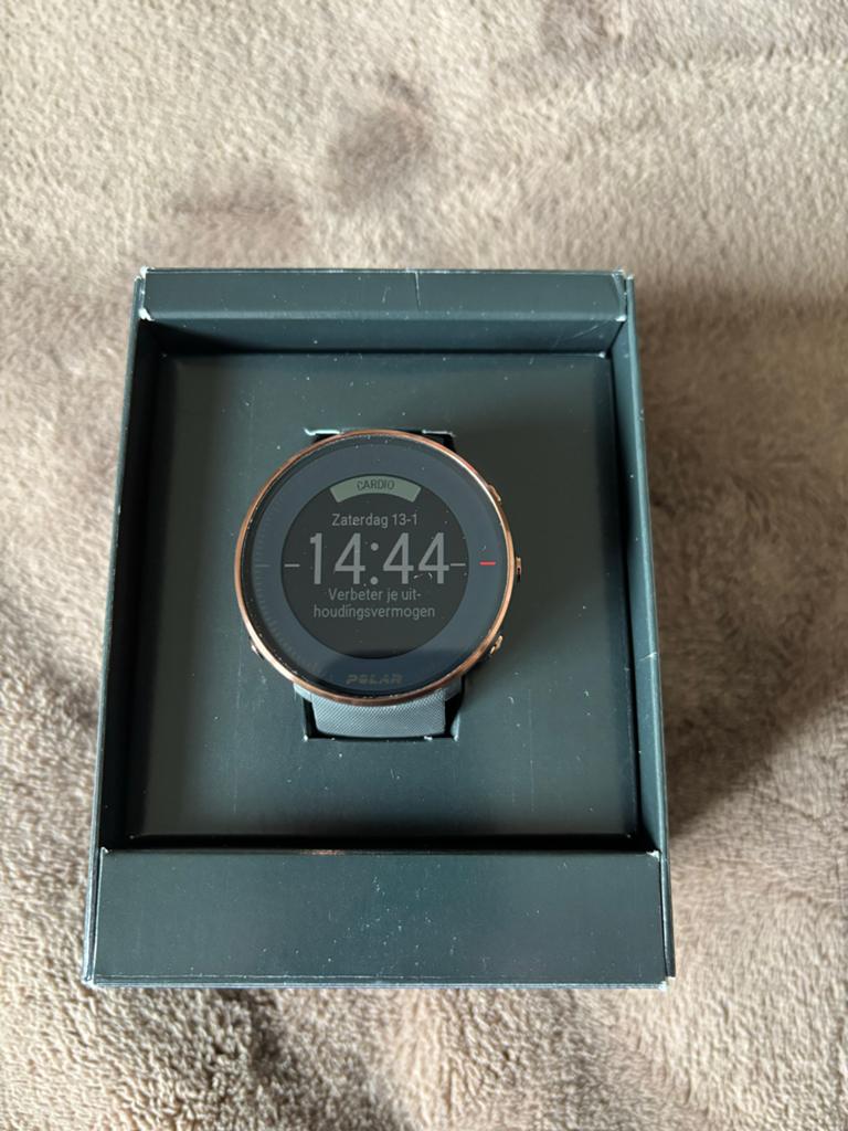 Polar Vantage M Sporthorloge | GPS | Multisport, Zwart, IOS, Zo goed als nieuw, Waterdicht