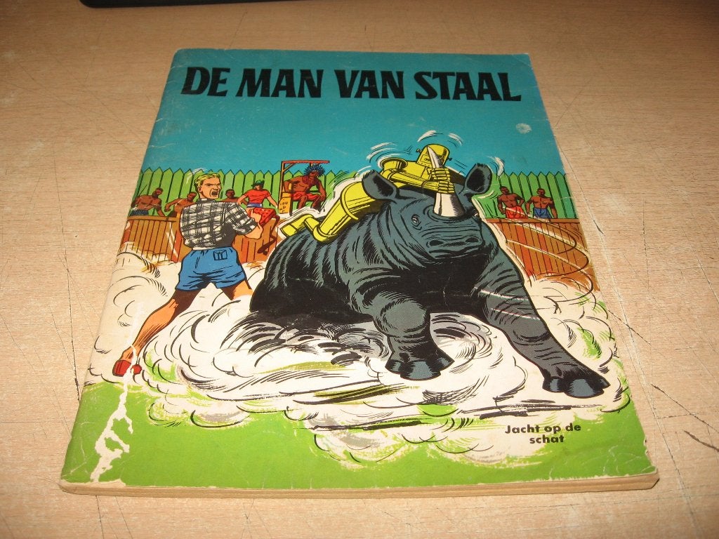 Archie     De man van staal    4 x oudere uitgave, Meerdere stripboeken, Ophalen of Verzenden, Gelezen