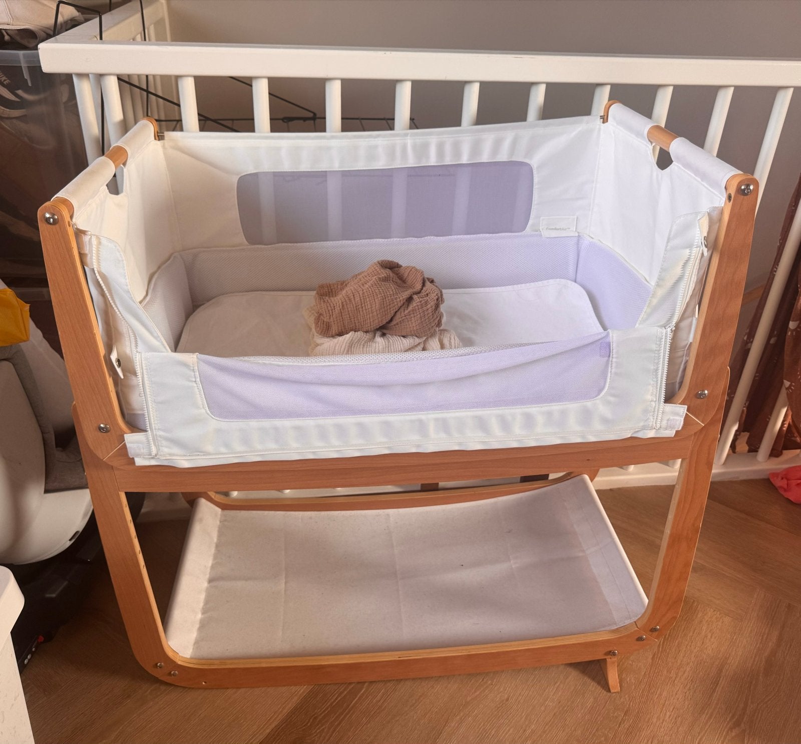 SnüzPod 4 Co-Sleeper Wieg - Zo goed als nieuw, Ophalen, Zo goed als nieuw, Wieg