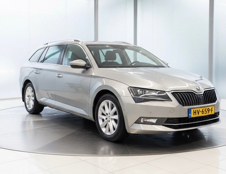Skoda Superb Combi 1.4 TSI ACT Style Business, 1345 kg, Gebruikt, Euro 6, 4 cilinders