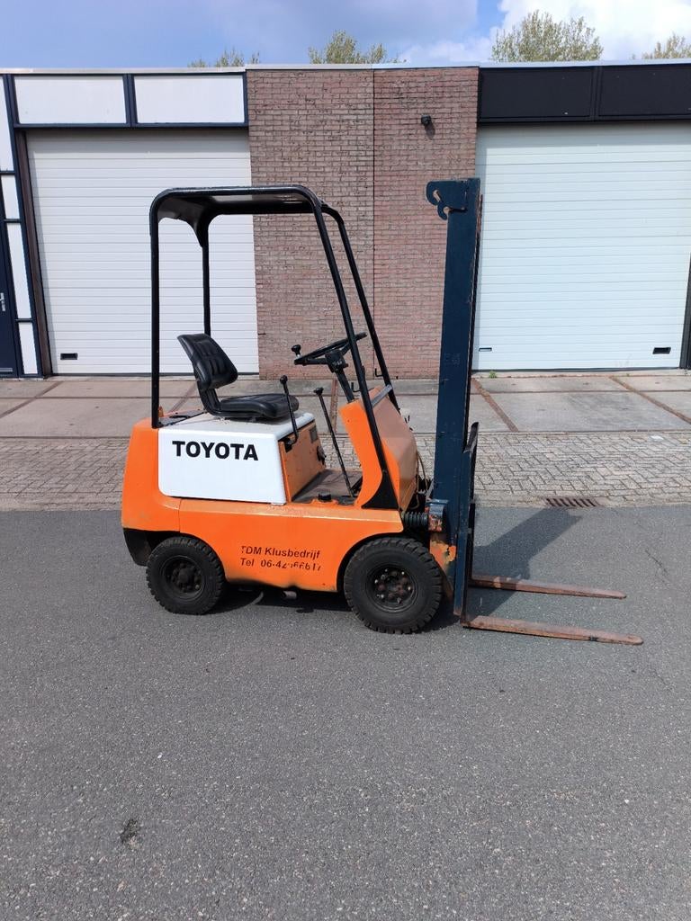 Heftruck Toyota Benzine compact truck, Zakelijke goederen, 2000 tot 3000 kg, Ophalen, Diesel, Heftruck