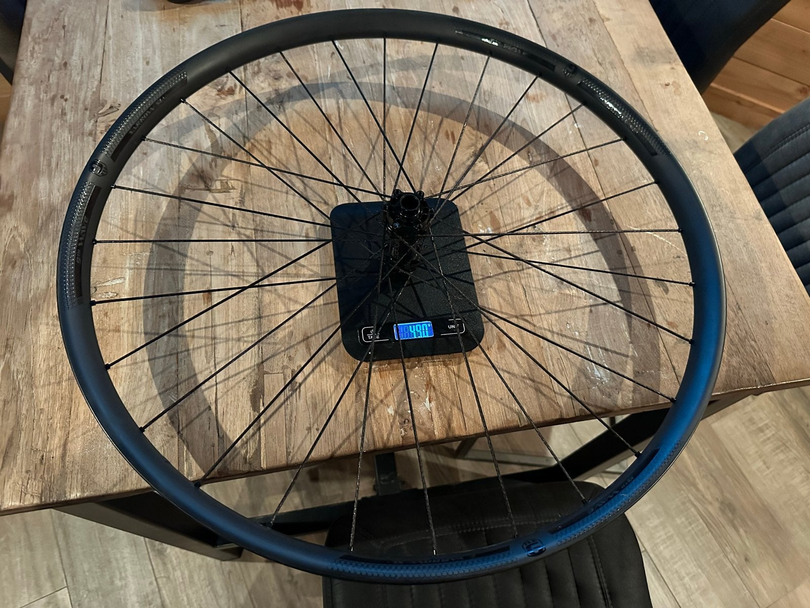Extreem licht Pi Rope 9th Wave MTB voorwiel, Zo goed als nieuw, Mountainbike, Carbon, Ophalen