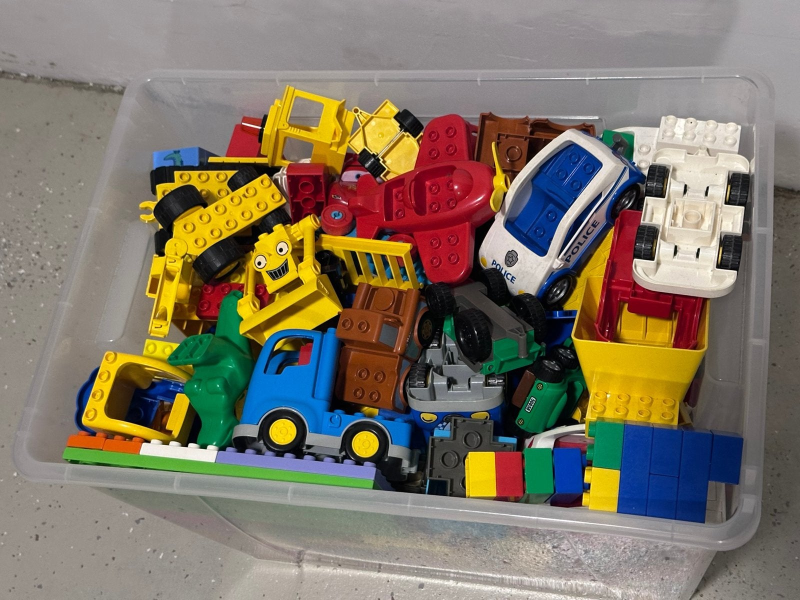 Grote bak vol Duplo (meer dan 13kg), Kinderen en Baby's, Speelgoed | Duplo en Lego, Ophalen, Zo goed als nieuw, Duplo