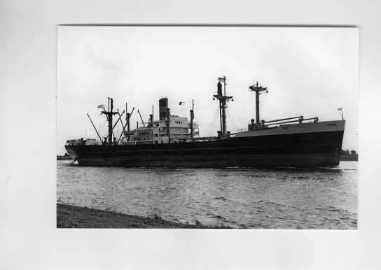 scheepvaart-foto-HOLLAND.AMERIKA.LIJN-aagtedyk-VNS funnel, Ophalen of Verzenden, Zo goed als nieuw, Boek of Tijdschrift