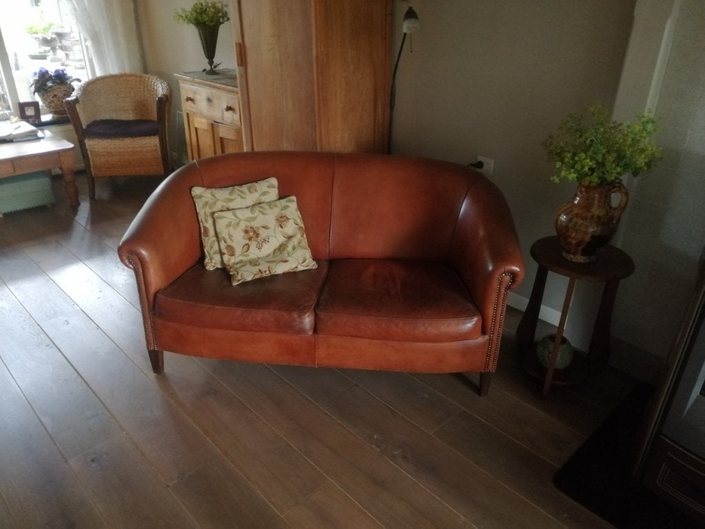Lederen tweezits bank, Huis en Inrichting, Banken | Sofa's en Chaises Longues, Ophalen, Gebruikt, Tweepersoons, Landelijk