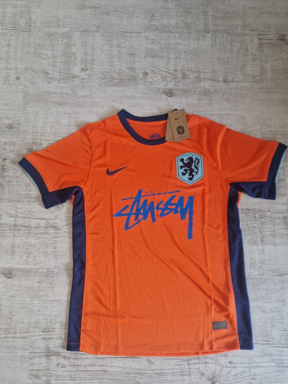 Nike x Stüssy KNVB Nederland Thuisshirt nieuw met label, Maat M, Ophalen of Verzenden, Nieuw, Shirt