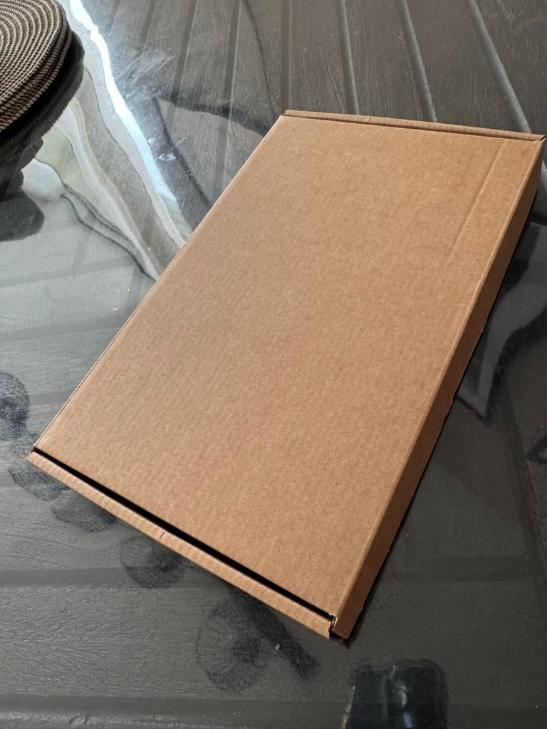 Nieuwe opvouwbare kartonnen brievenbus dozen, Ophalen, Doos, Opvouwbaar, Minder dan 50 cm