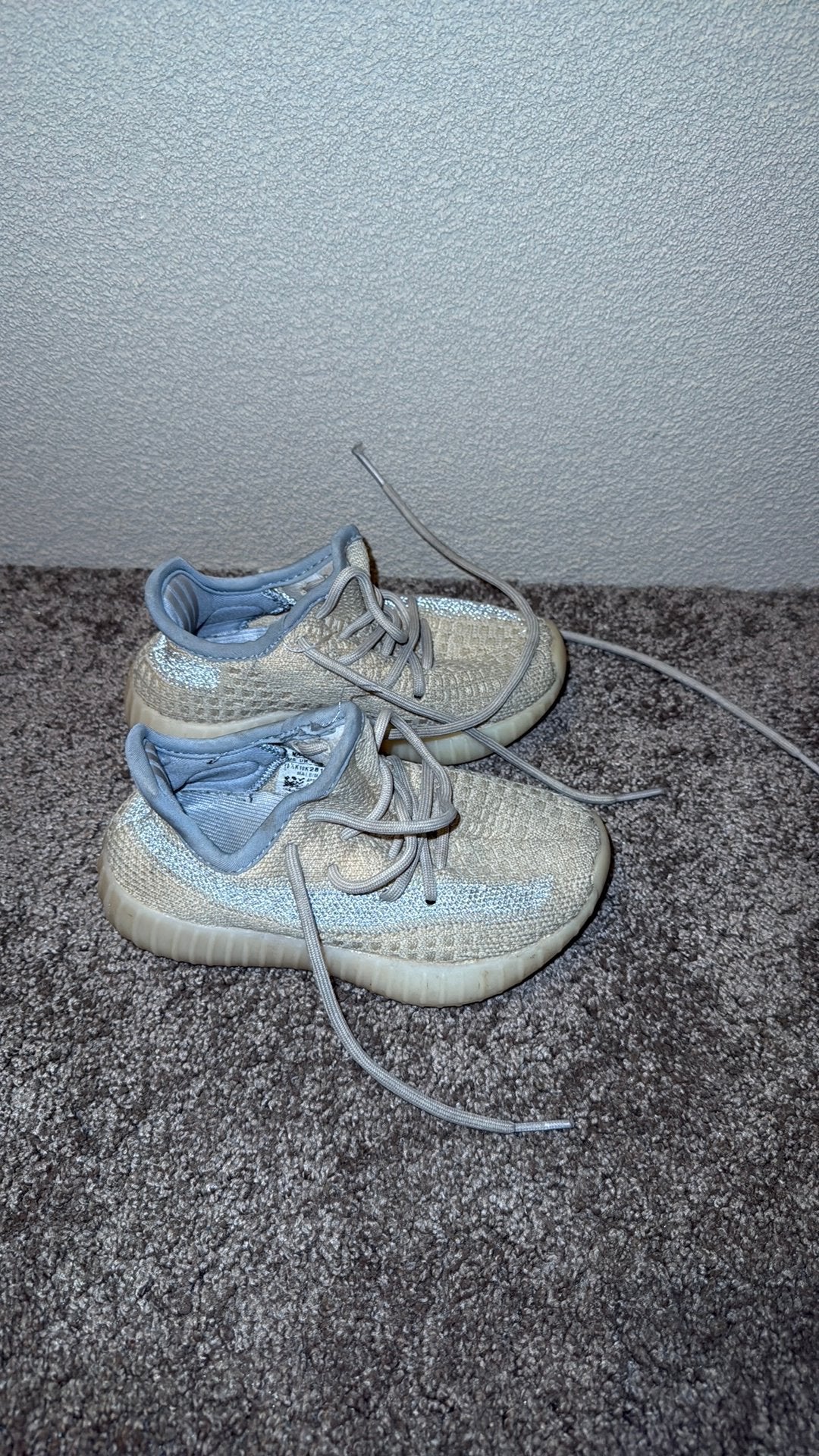 Adidas yeezy’s sneakers, Ophalen of Verzenden, Zo goed als nieuw, Sportschoenen