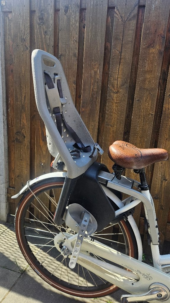 Gmg Yepp - Fietsstoeltje Maxi Zadelbuis grijs, Fietsen en Brommers, Fietsaccessoires | Fietsstoeltjes, Ophalen, Gebruikt, Yepp