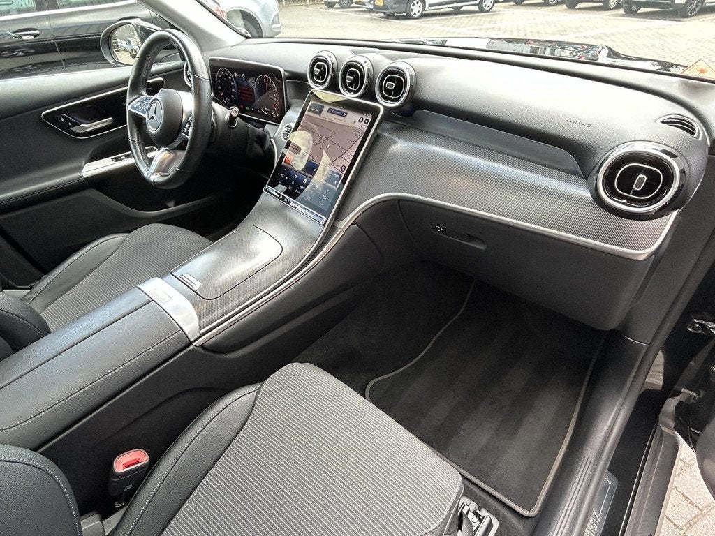 Mercedes-Benz GLC-klasse 300e 4MATIC | Trekhaak | Panoramada, Auto's, Mercedes-Benz, Automaat, Gebruikt, Zwart, Vierwielaandrijving