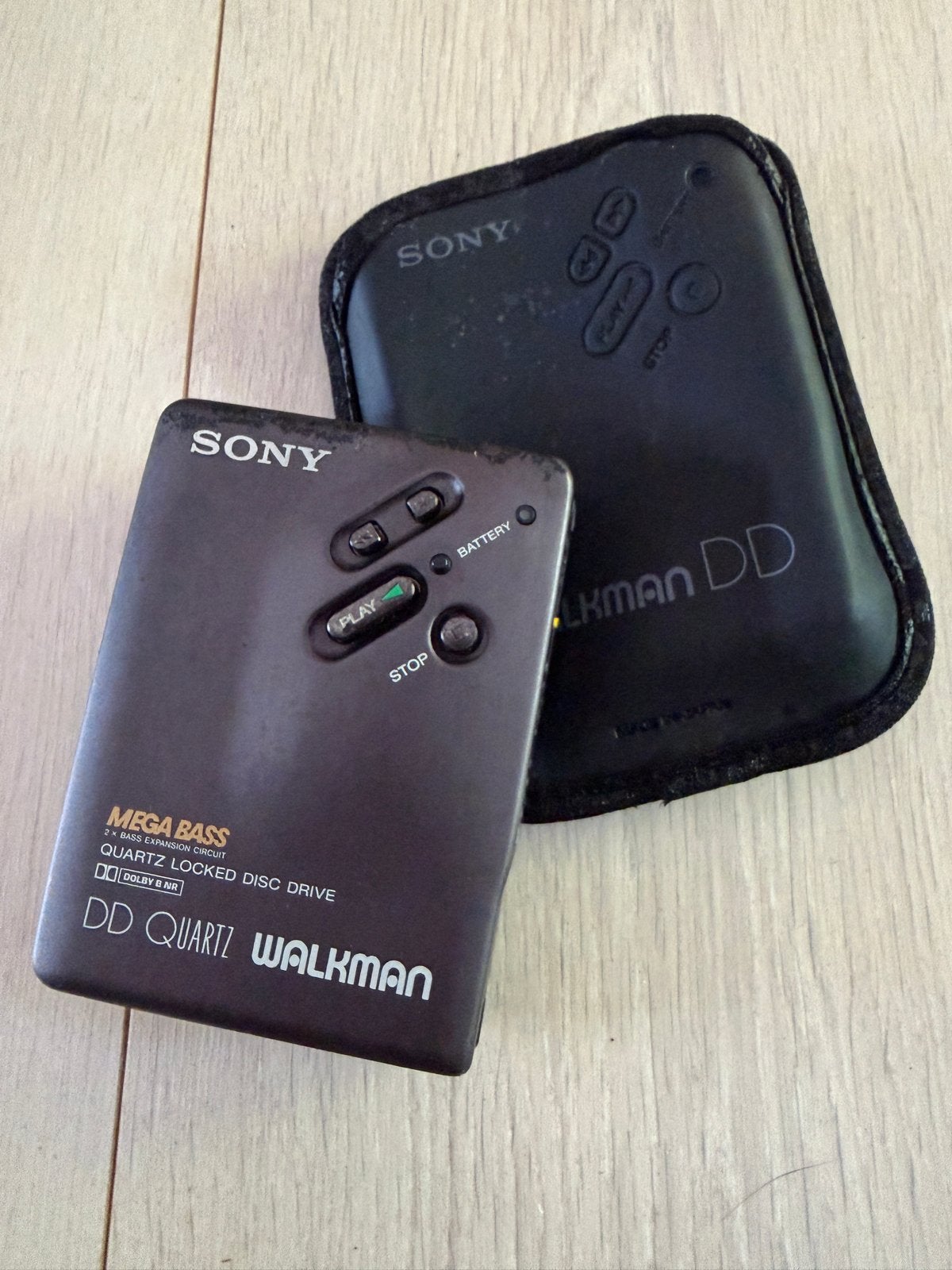 Sony Walkman DD Quartz met Mega Bass en Dolby B NR, Ophalen, Walkman