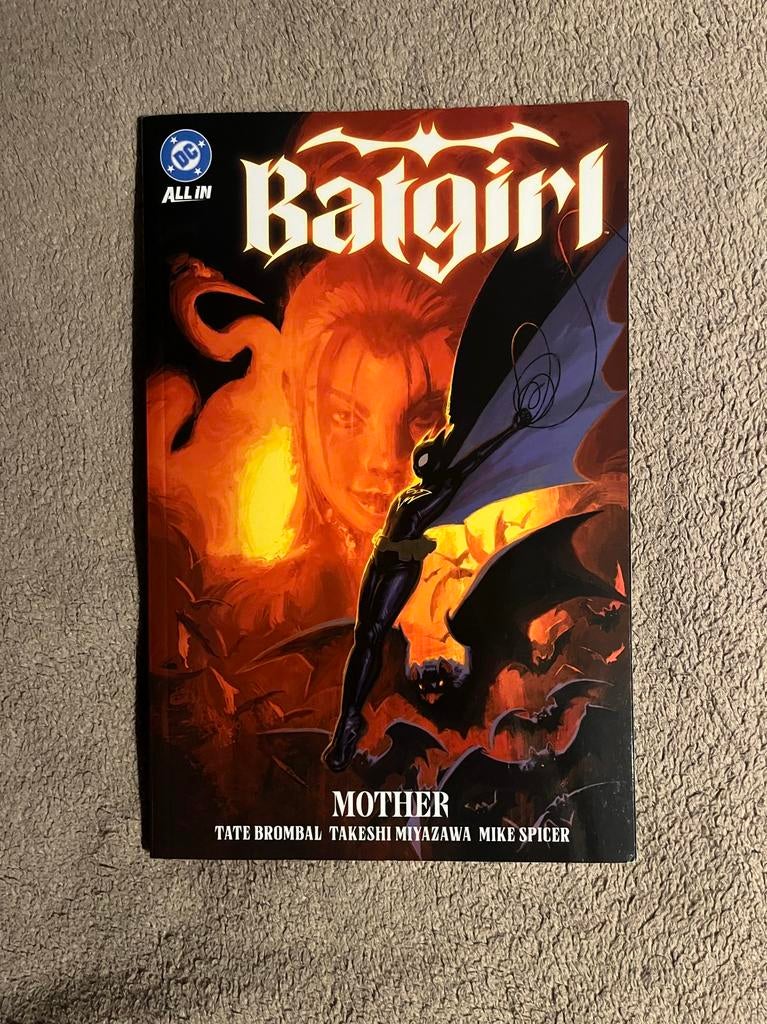 Batgirl by Tate Brombal, vol. 1, Boeken, Strips | Comics, Zo goed als nieuw, Eén comic, Amerika, Ophalen of Verzenden
