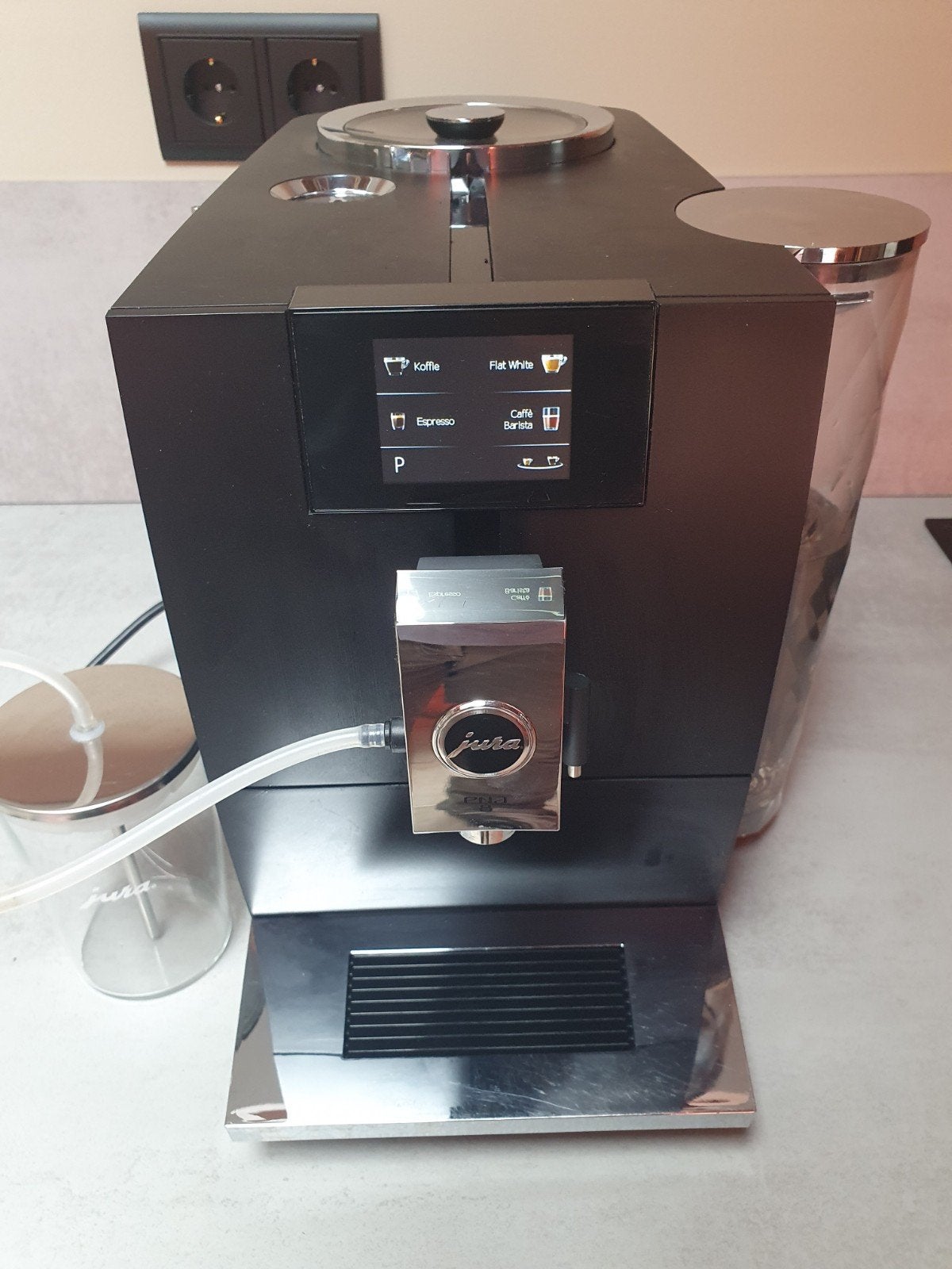 Jura Ena 8 Touchscreen Volautomaat Koffiemachine, Ophalen of Verzenden, Zo goed als nieuw, Combi, Afneembaar waterreservoir