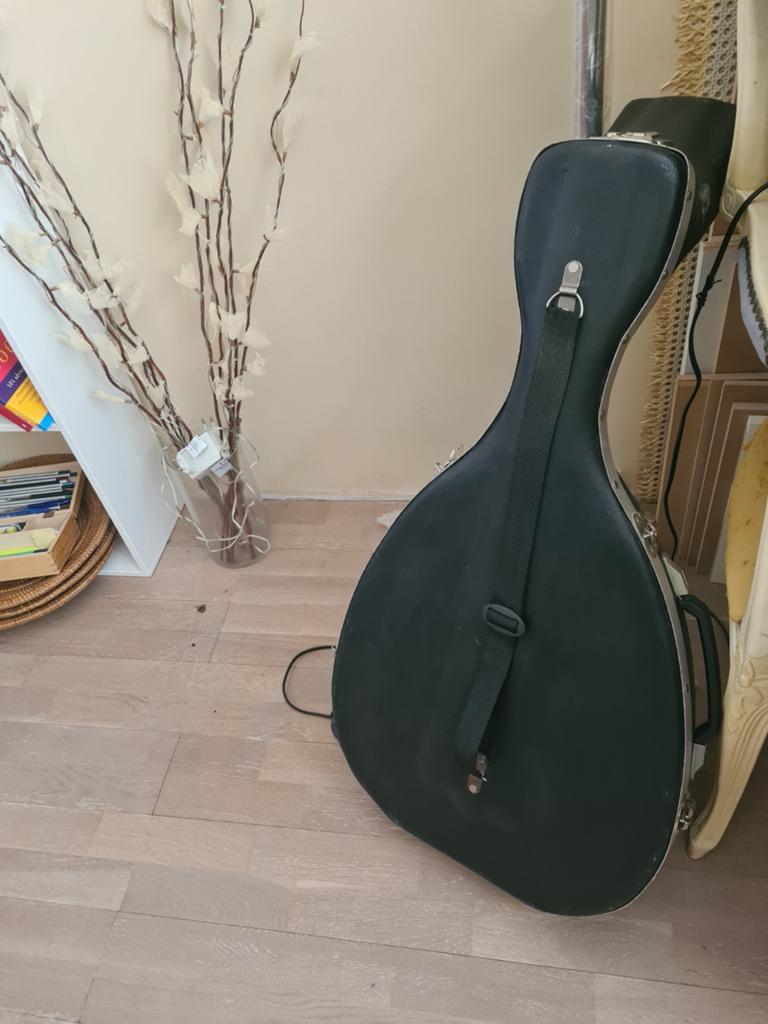 Voor Turkse Oud,(luit)  harde zwarte koffer, Muziek en Instrumenten, Ophalen, Zo goed als nieuw