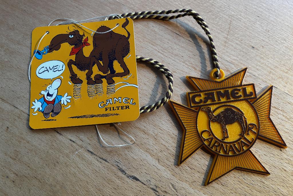 camel reclame medaille, Ophalen of Verzenden, Zo goed als nieuw, Gebruiksvoorwerp