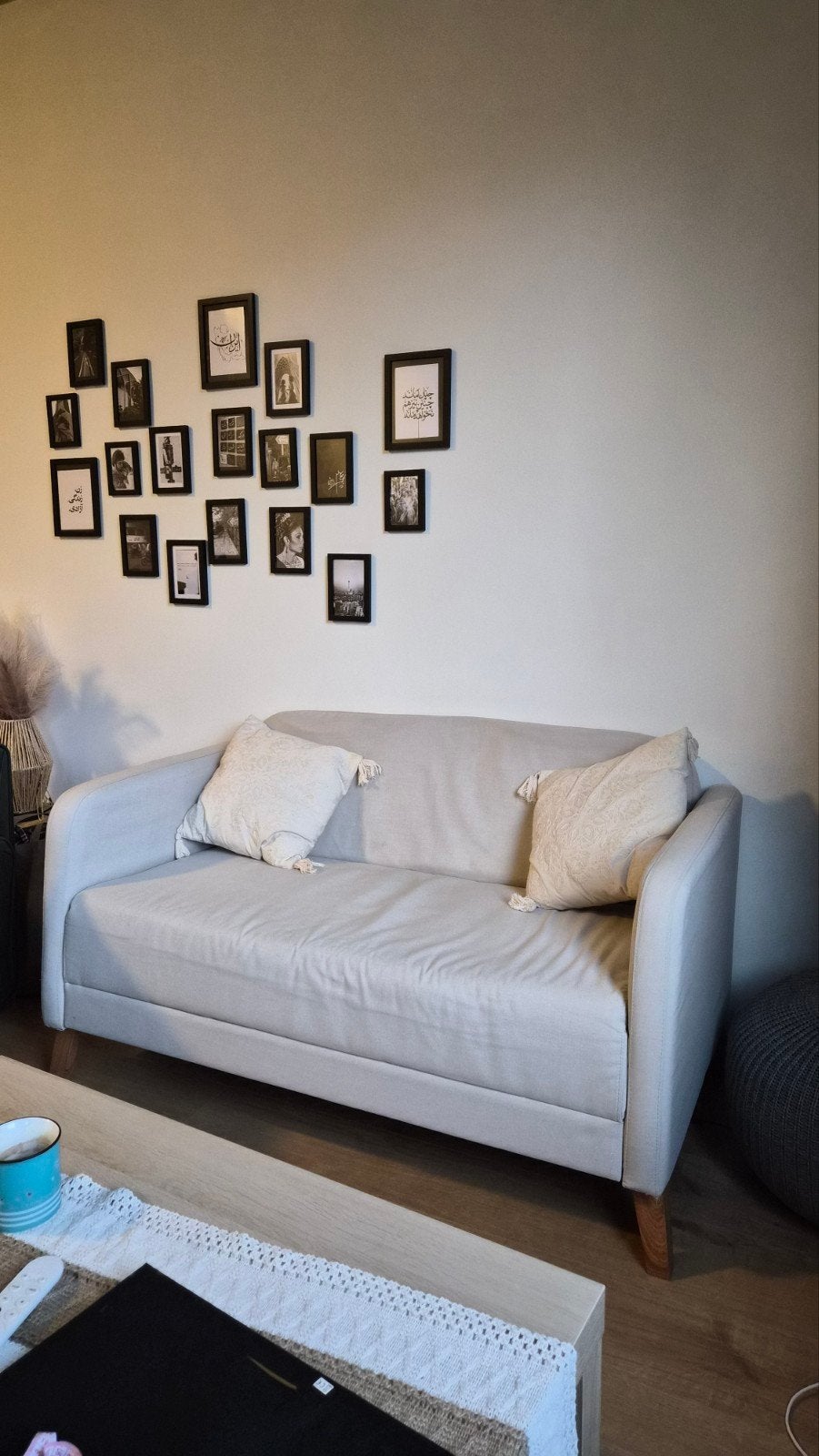 IKEA 2-zitsbank + Witte TV-kast, Ophalen, Tweepersoons, 75 tot 100 cm, Zo goed als nieuw