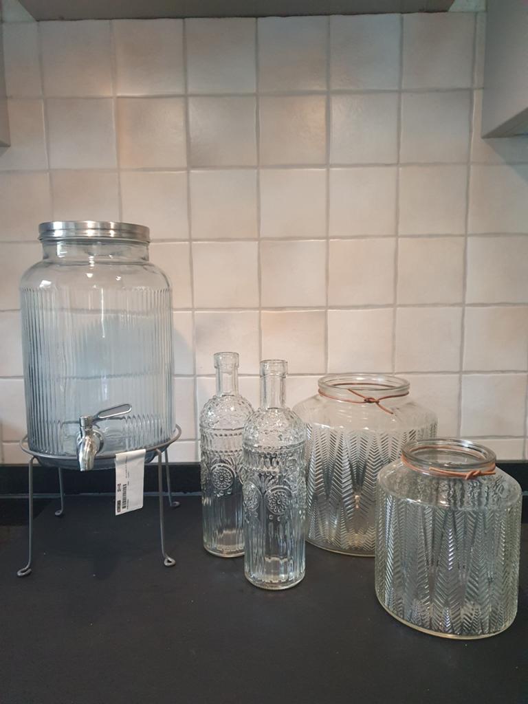 Mooie set glaswerk. Vardagen ikea NIEUW en xenos., Ophalen, Nieuw, Overige typen