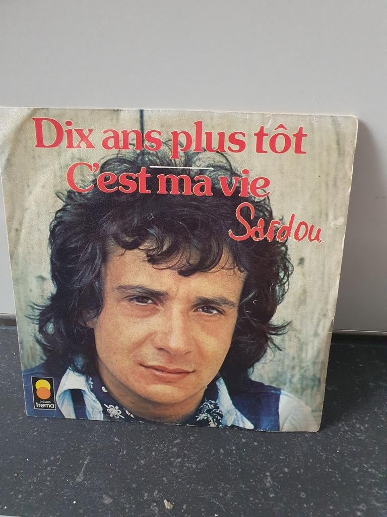 Michel Sardou - Dix Ans Plus Tôt / C'est Ma Vie (Single), Fotohoes, Ophalen of Verzenden, Gebruikt, Pop