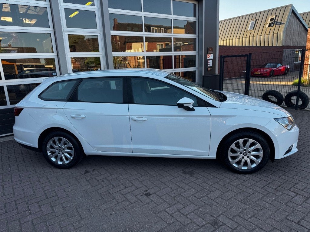 Seat LEON 1.2 TSI STYLE BNS. / AIRCO / CRUISECONTROL / DEALE, Voorwielaandrijving, Euro 5, 1154 kg, Gebruikt