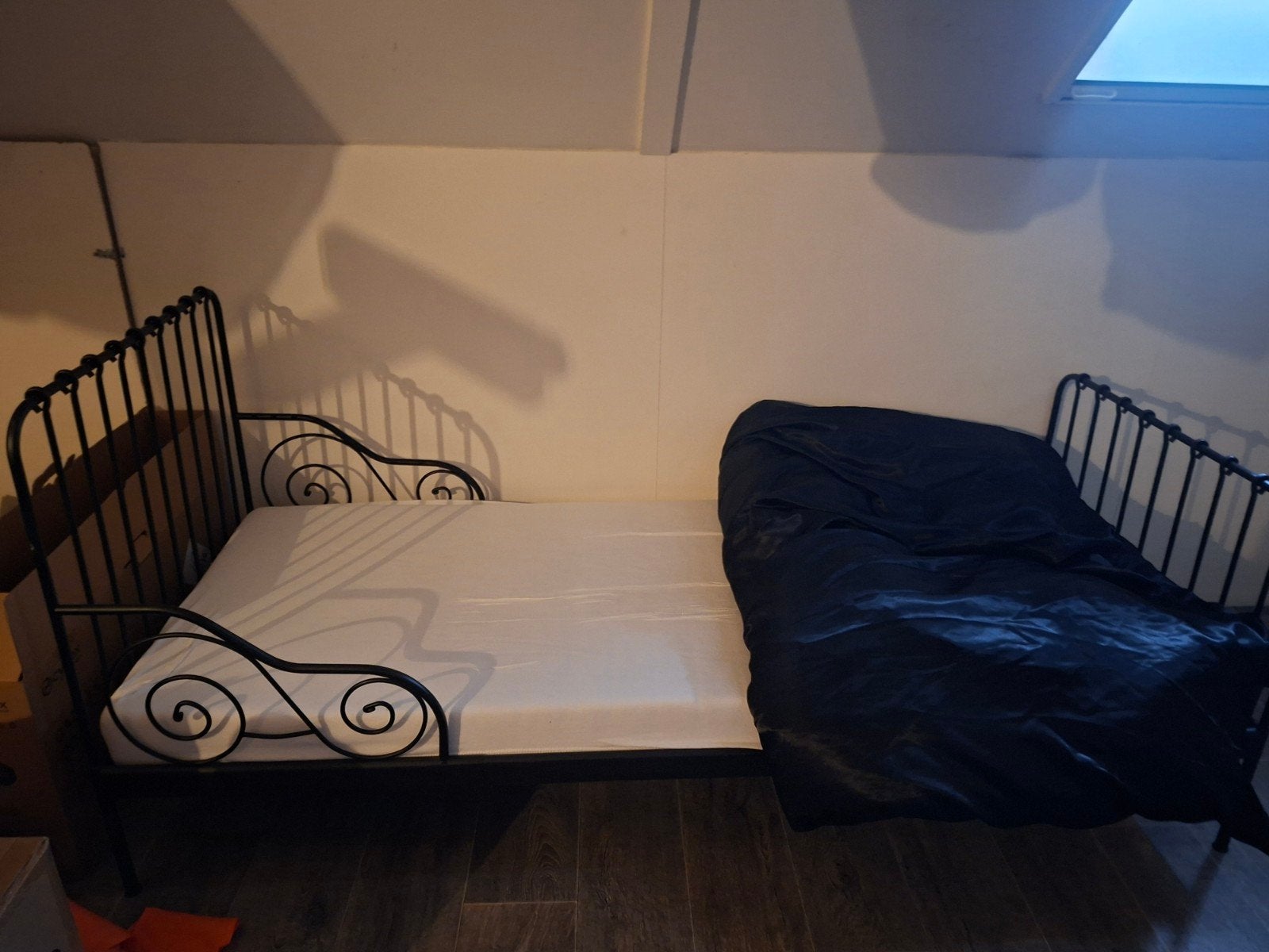 Kinderbed/logeerbed Ikea verstelbaar, Ophalen, Zwart, 190 cm of minder, Metaal