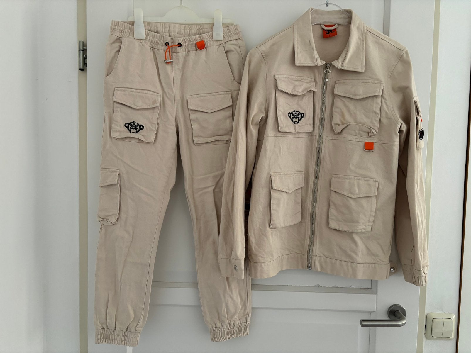 Broek en jas pak van Black Bananas maar 176, Ophalen of Verzenden, Zo goed als nieuw, Jongen of Meisje, Overige typen