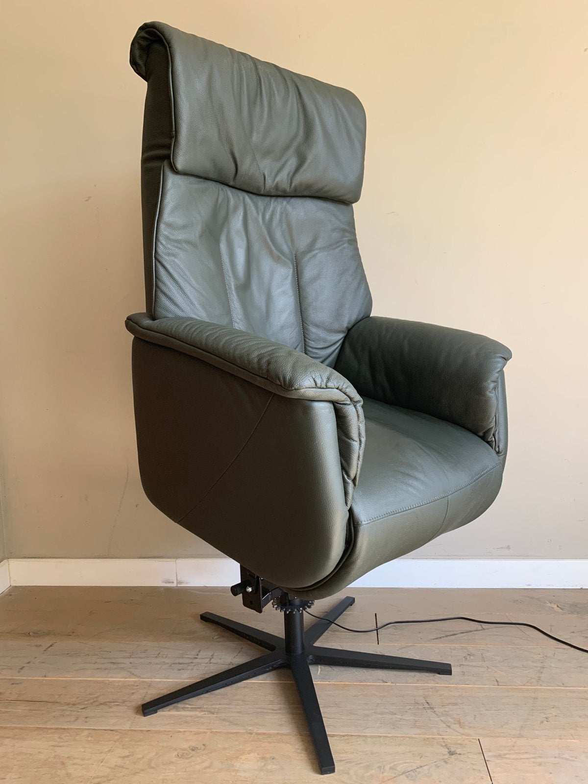 Sta op en Relax fauteuil Merk Prominent groen met garantie., Huis en Inrichting, Fauteuils, Ophalen, Zo goed als nieuw, Hout, 50 tot 75 cm