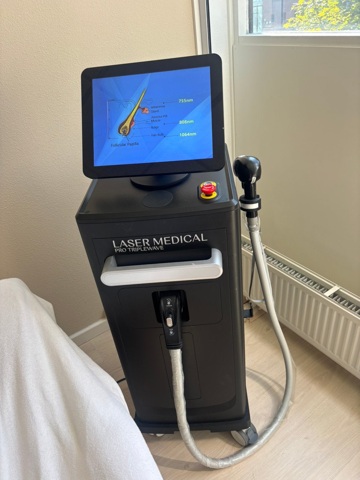 Diode ICE laser PRO triplewave, Ophalen, Zo goed als nieuw, Scheren en Epileren