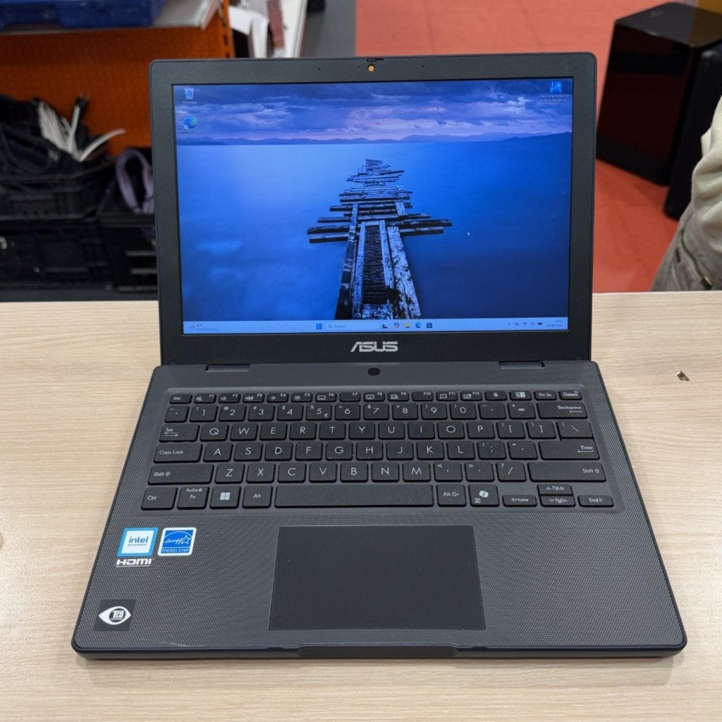 Asus expertbook BR1204 pentium N150 CTA 8GB 128ssd, Asus, Zo goed als nieuw, Support@asus.com, No. 15, Li-Te Road, Beitou District
Taipei 112
Taiwan