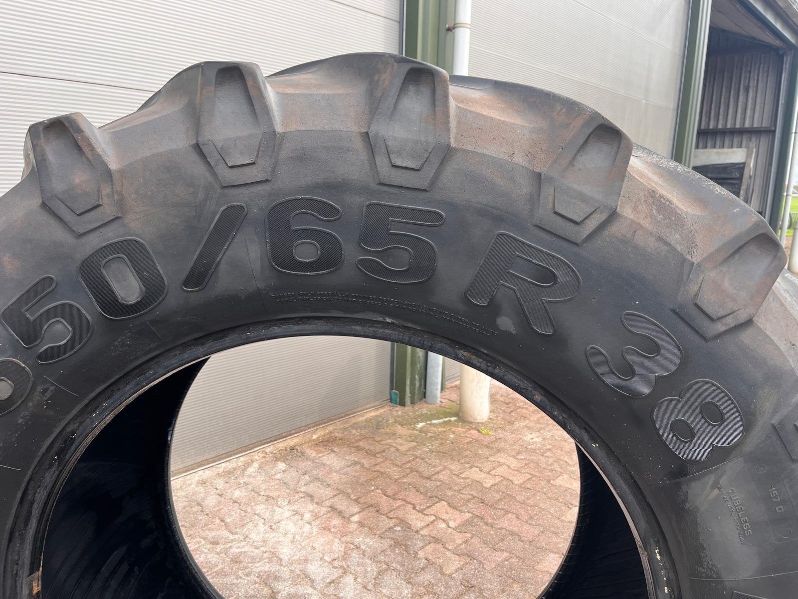 Pirelli banden 650/65R38 met 2cm profiel, Ophalen