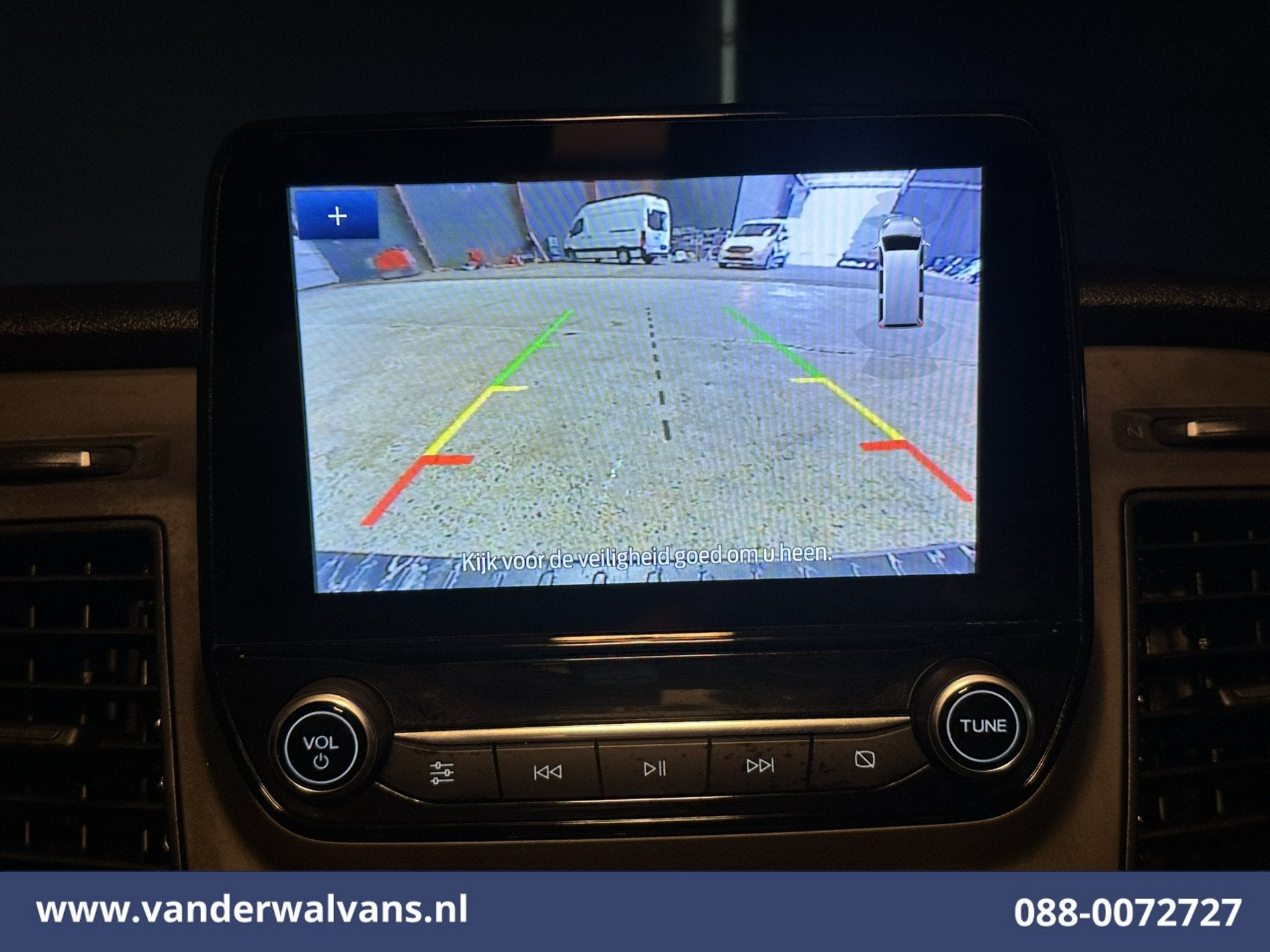 Ford Transit Custom 2.0 TDCI 105pk L2H1 Euro6 Airco | Camera, Auto's, Voorwielaandrijving, Dealer onderhouden, 4 cilinders, Startonderbreker