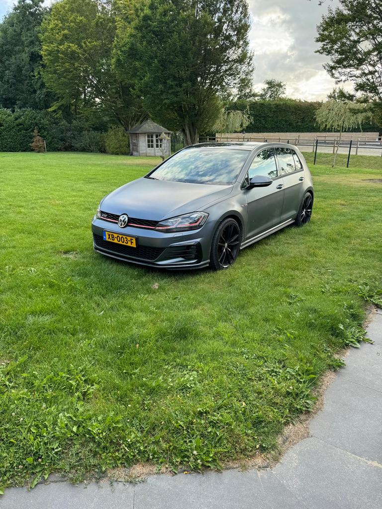 Volkswagen Golf 2.0 TSI 169KW 5D DSG 2017 Wit performance, Auto's, 4 cilinders, Wit, 1600 kg, 1308 kg