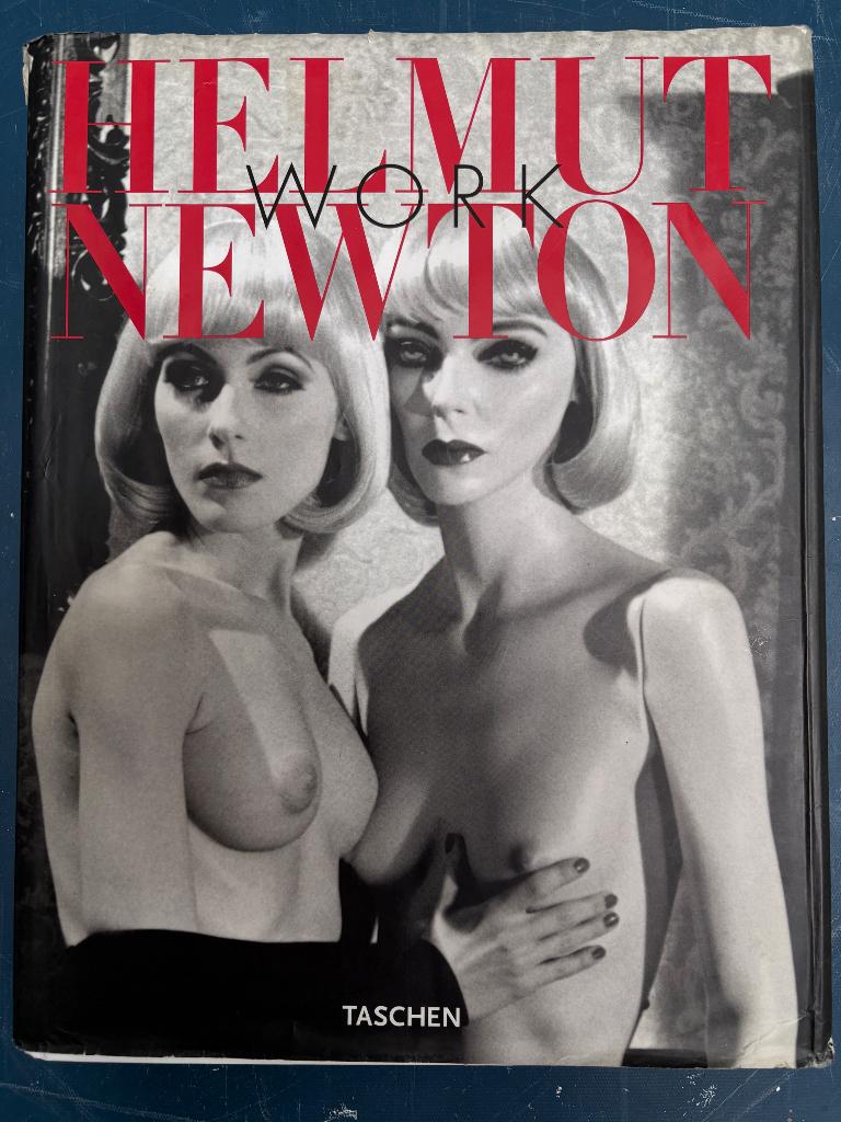 Helmut Newton work, Boeken, Kunst en Cultuur | Fotografie en Design, Ophalen of Verzenden, Zo goed als nieuw, Overige onderwerpen