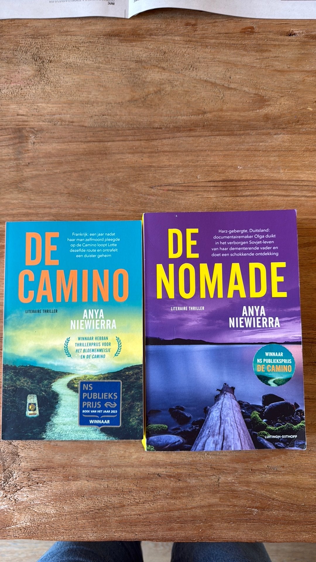 De Camino en De Nomade, Ophalen of Verzenden, Zo goed als nieuw