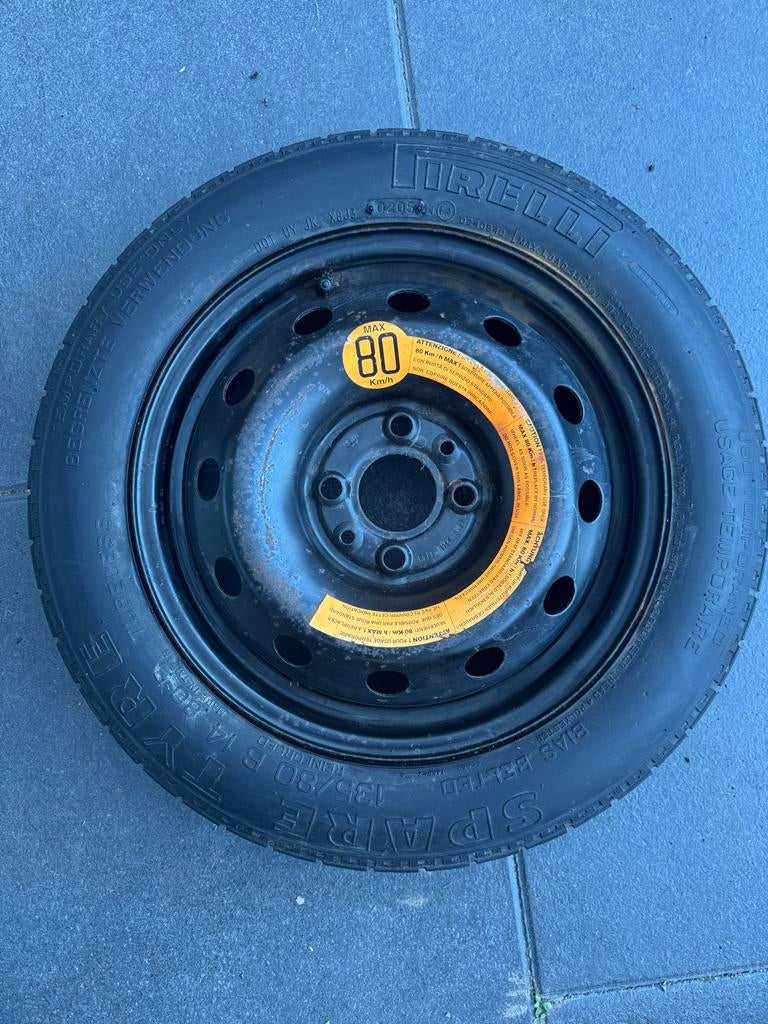 Thuiskomer VW POLO  14 inch 4x100 ET43 - Pirelli, Ophalen of Verzenden, Gebruikt