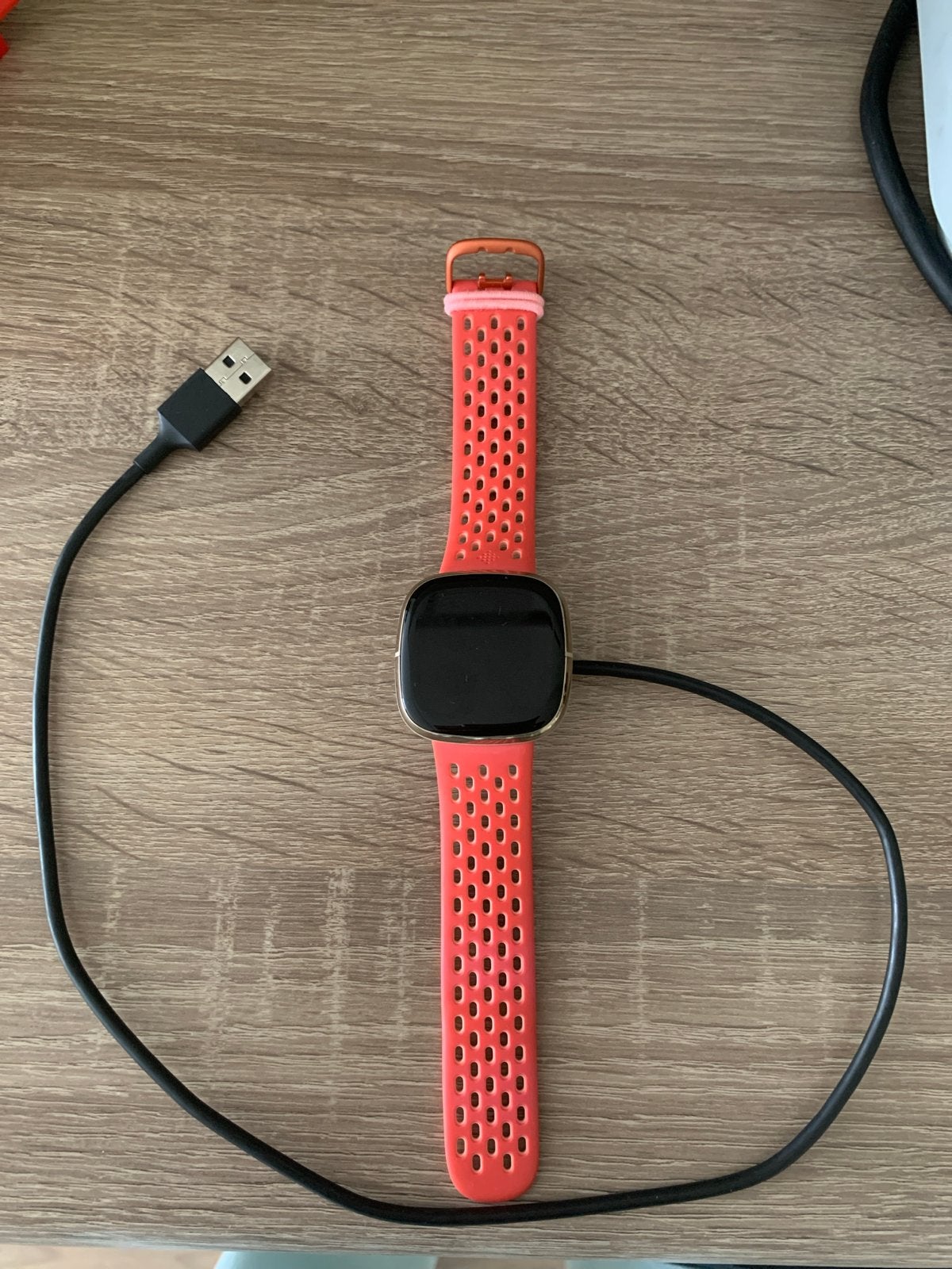 Fitbit Sense Gold met ECG-functie; met oplader, Afstand, Ophalen of Verzenden, Zo goed als nieuw, Android