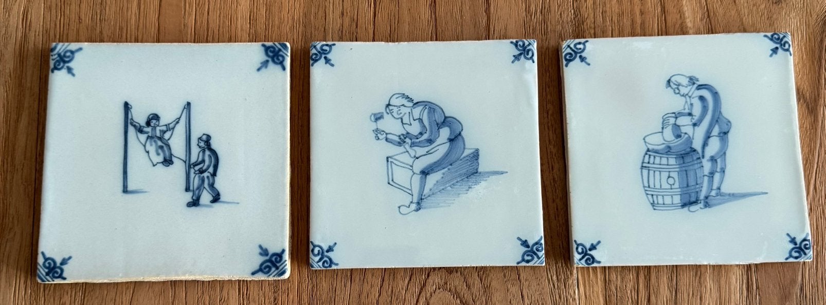Set van 3 handgeschilderde Delfts blauwe tegels, Antiek en Kunst, Ophalen of Verzenden