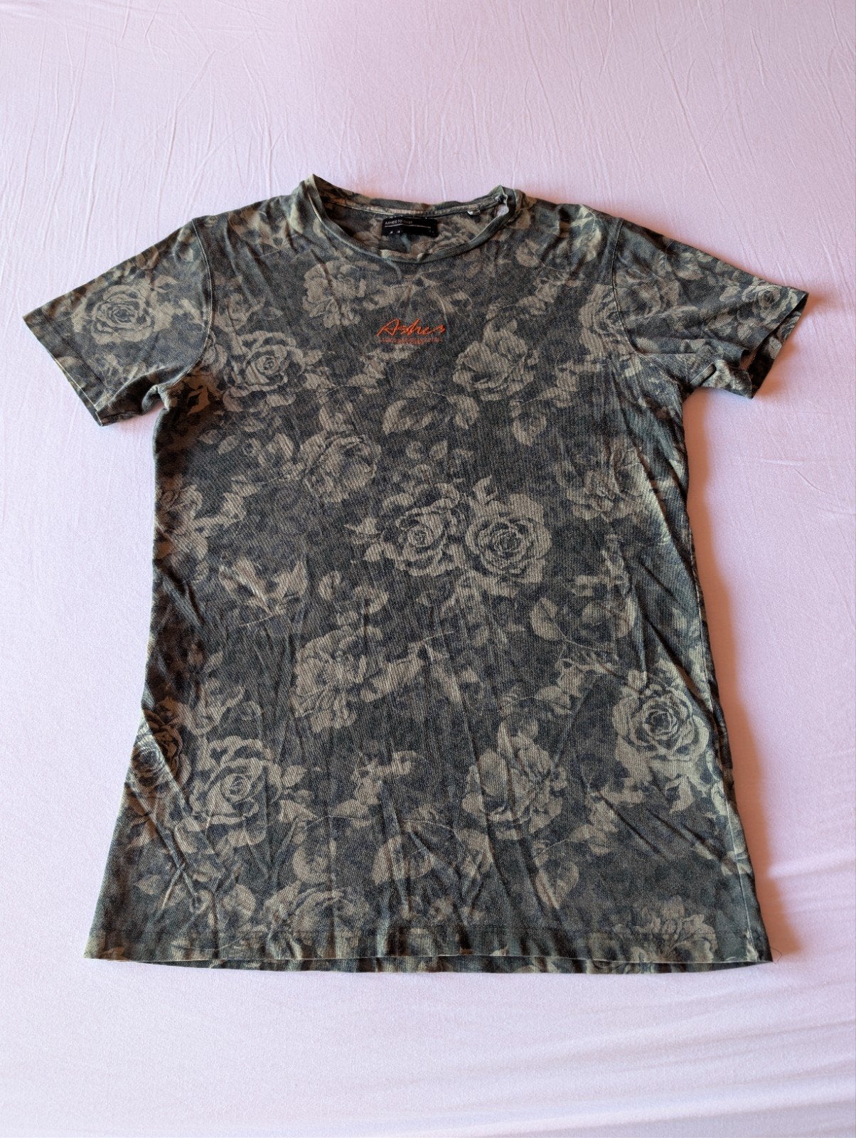 Ashes to Dust Bloemen T-Shirt – Maat S, Ashes to dust, Ophalen of Verzenden, Zo goed als nieuw, Groen