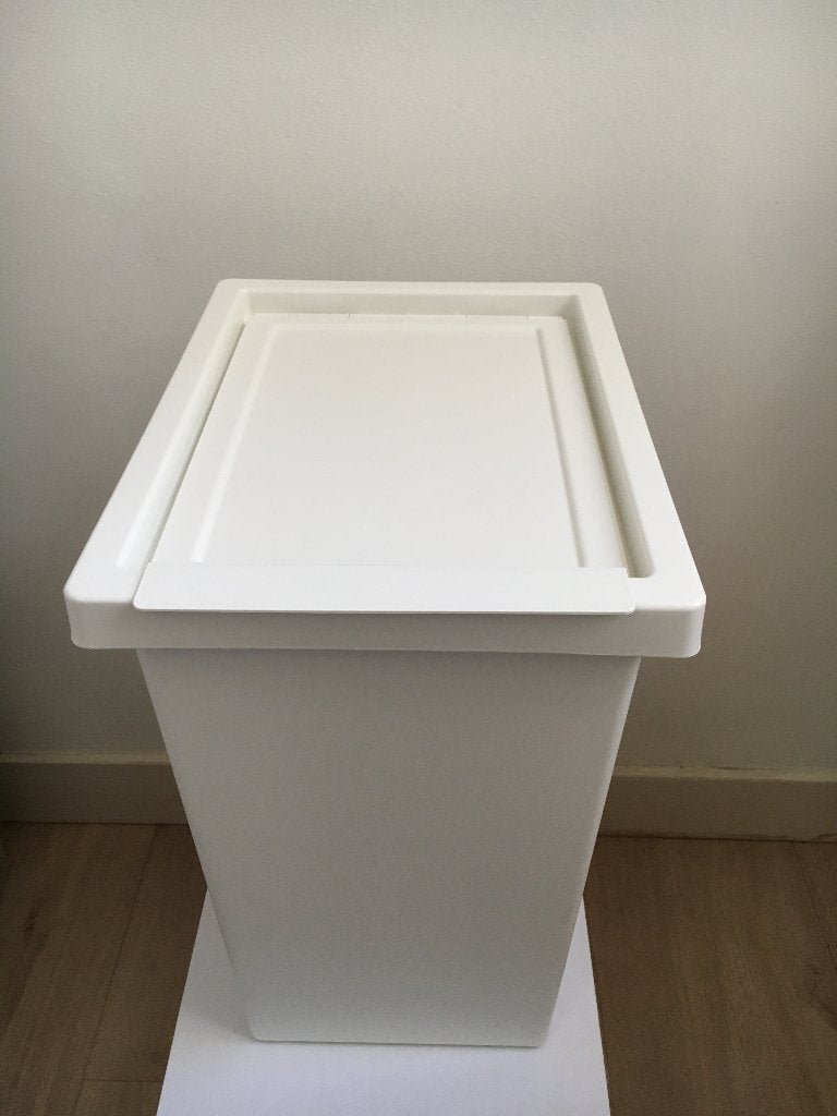 Ikea Filur prullenbak met deksel wit 28 liter, Ophalen, Kunststof, Gebruikt, 20 tot 30 liter