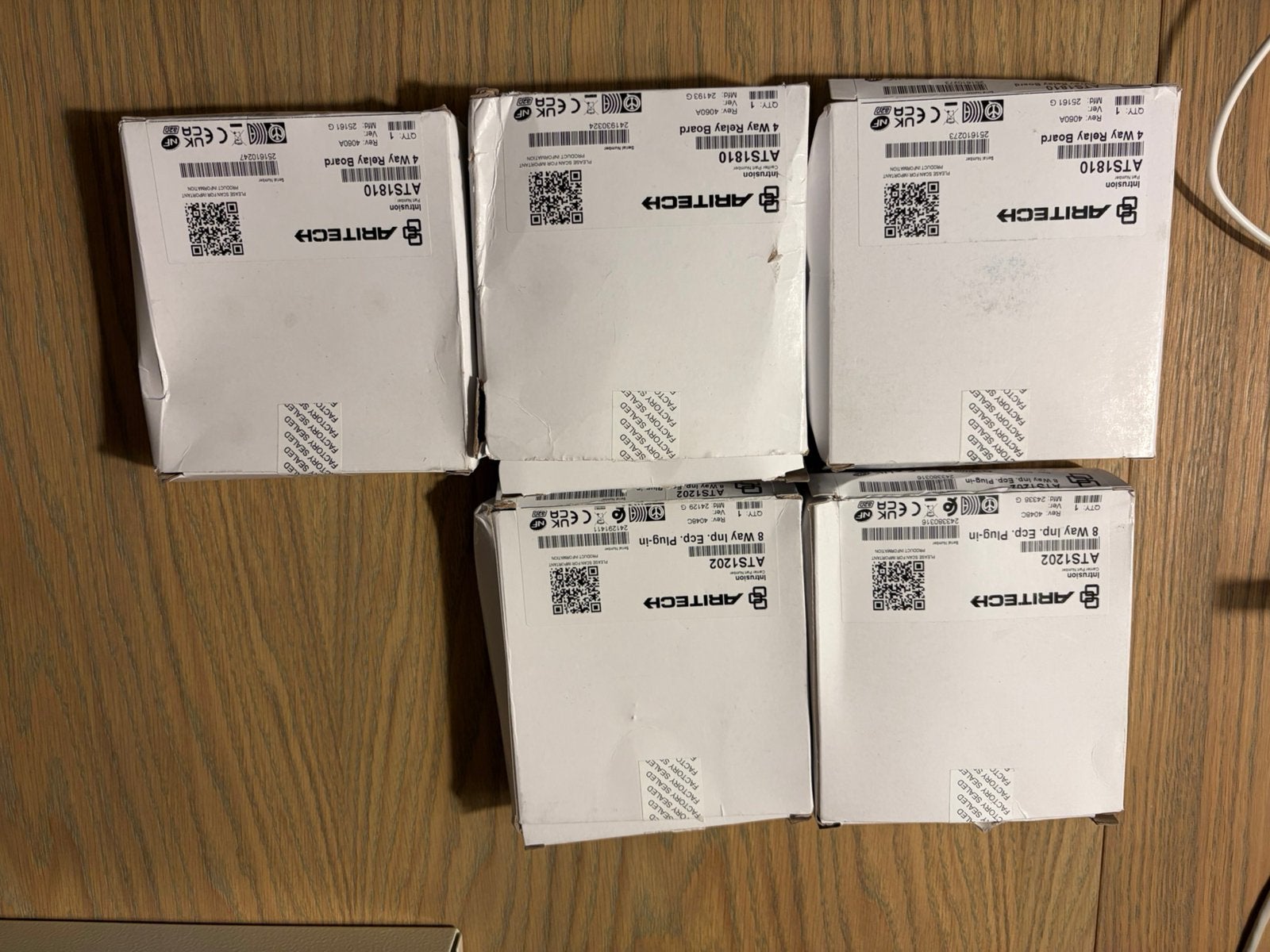 Aritech ATS1810 relaiskaart 3x + ATS1202 ingangenuitbr. 2x, Doe-het-zelf en Verbouw, Ophalen of Verzenden, Zo goed als nieuw, Detector, Sensor of Melder
