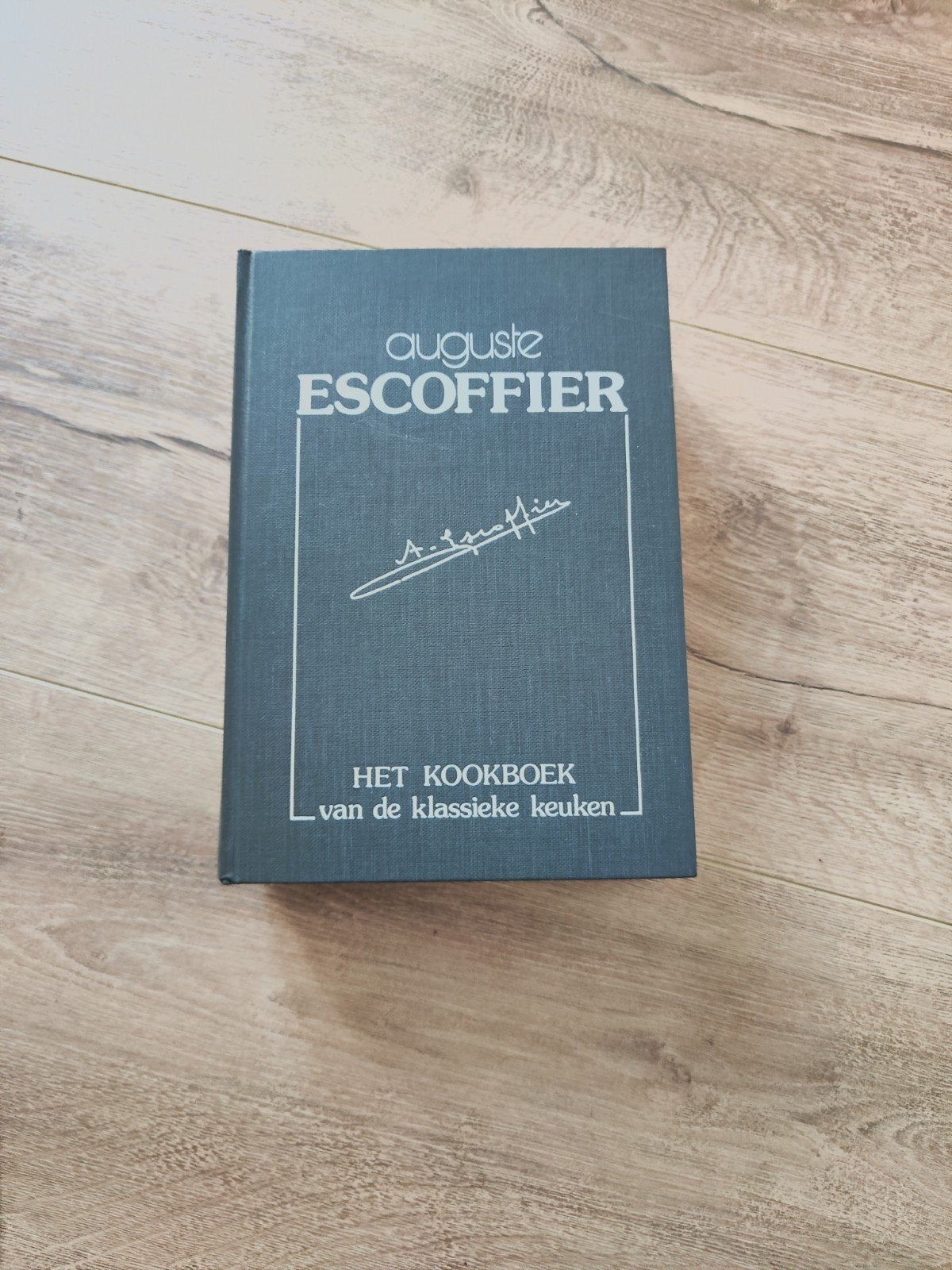 kookboek Auguste escoffier, Ophalen of Verzenden, Nieuw