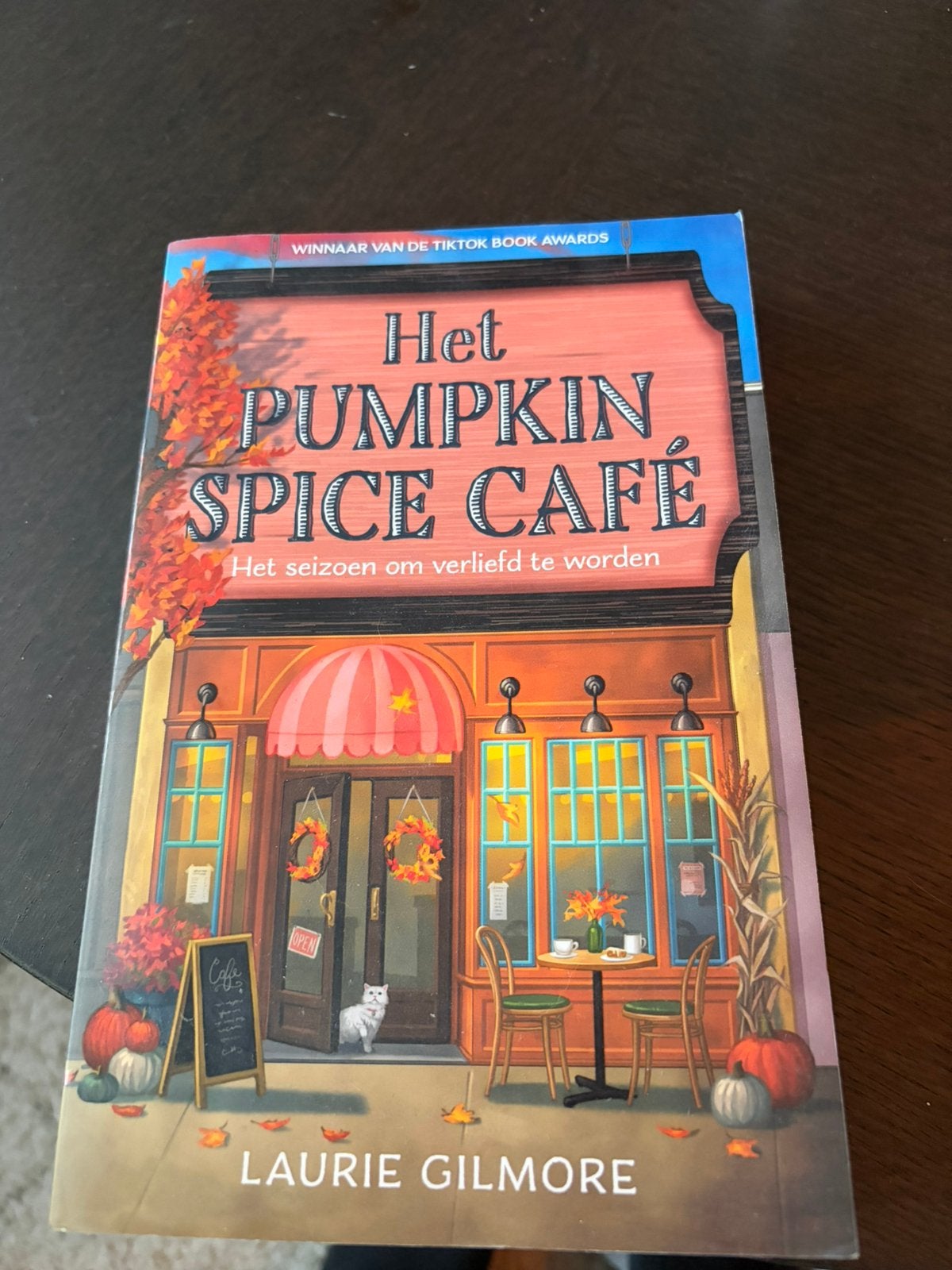 Laurie Gilmore - Het Pumpkin Spice Café, Boeken, Ophalen of Verzenden, Zo goed als nieuw, Laurie Gilmore