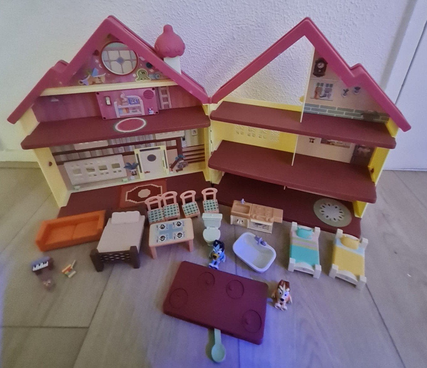 Bluey licht en geluid speelhuis, Kinderen en Baby's, Speelgoed | Poppenhuizen, Ophalen, Zo goed als nieuw, Poppenhuis
